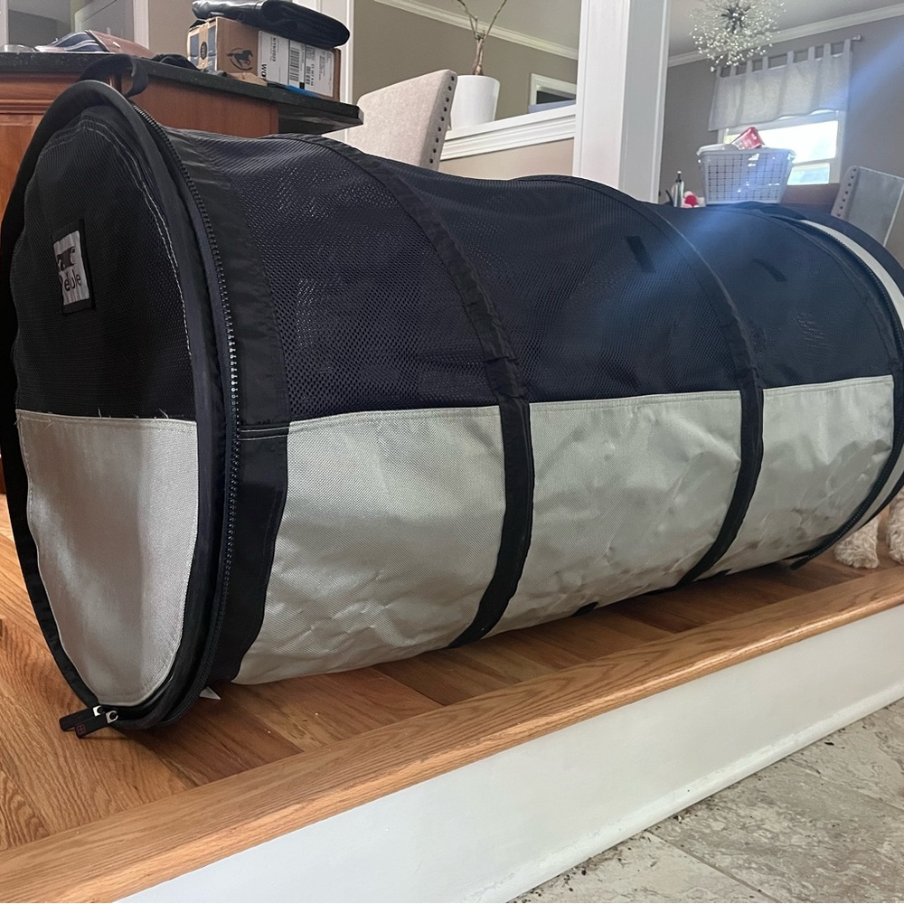 Large pet tube for dogs/cats